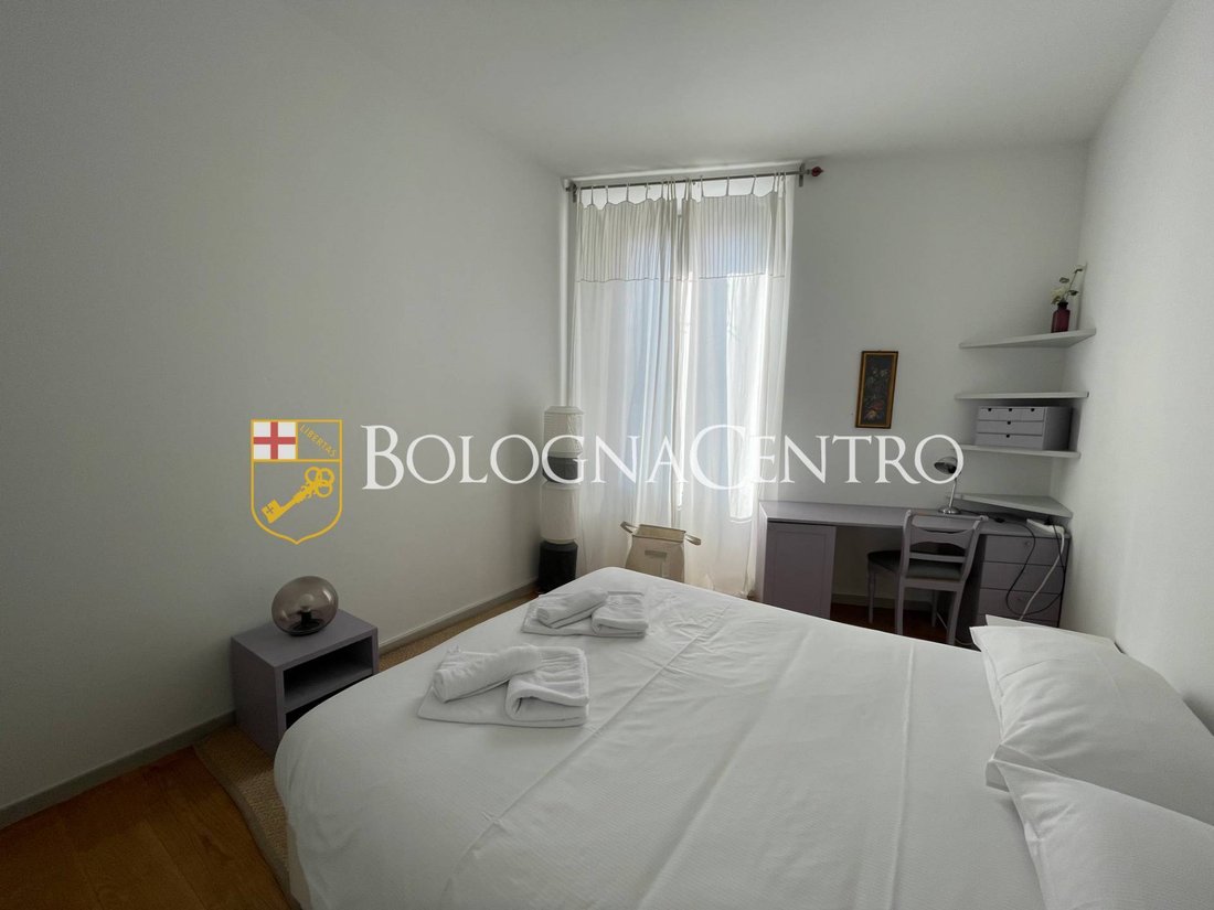 Apartment in Historic Center, Bologna, Italy 5 - 16651921