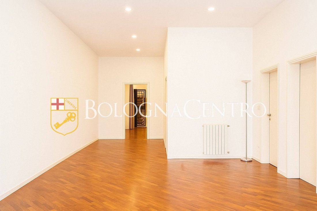 Apartment in Historic Center, Bologna, Italy 1 - 16651589