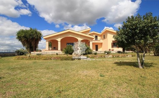 Villa in Ortigia, Sicily, Italy 1