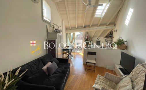 Apartment in Historic Center, Bologna, Italy 1