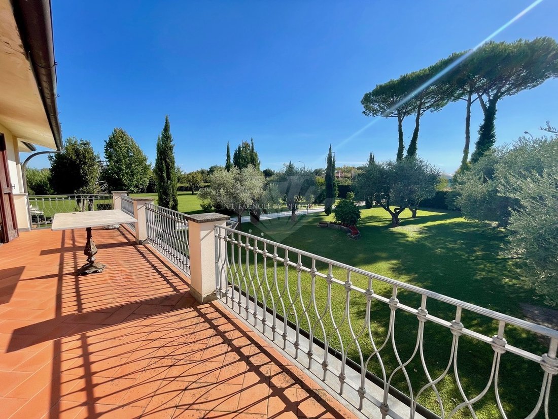 Country House in Tonfano, Pietrasanta, Italy 2 - 16651177