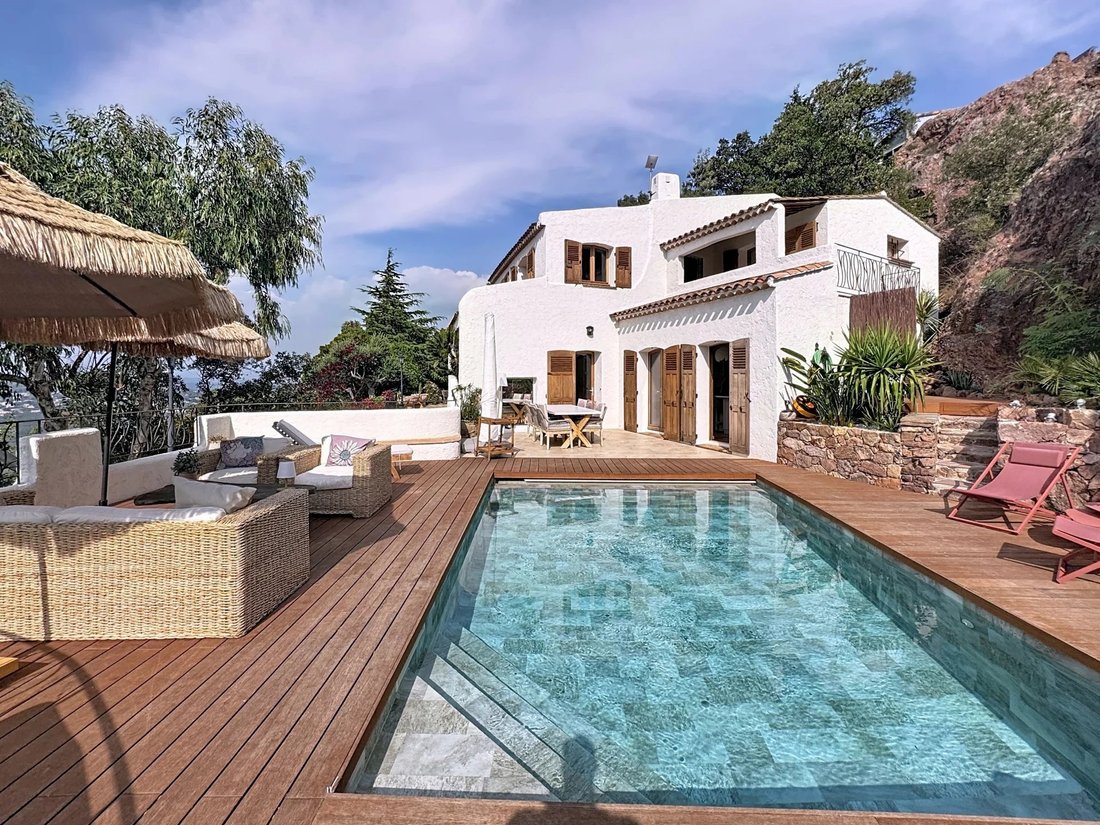 House in Exterieurs, Frejus, France 1 - 16650697