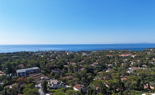 House in Le Dramont-Agay-Anthéor-Le Trayas, Saint-Raphaël, France 1