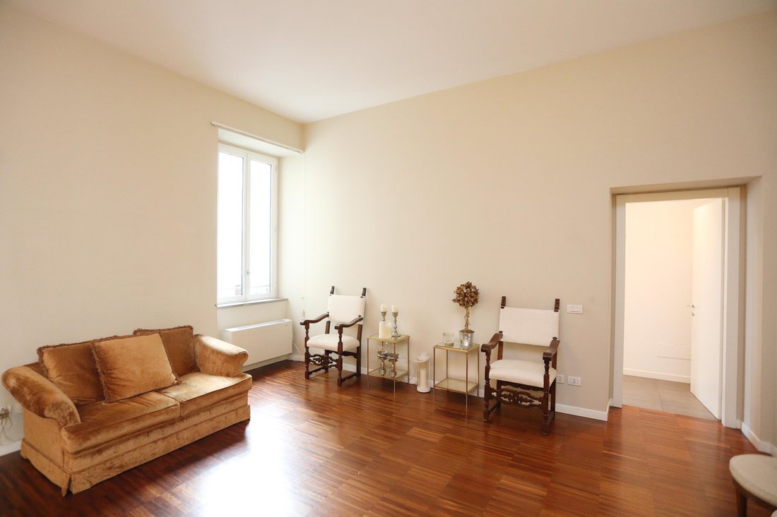Apartment in Historic Center, Milan, Lombardy 5 - 16651208