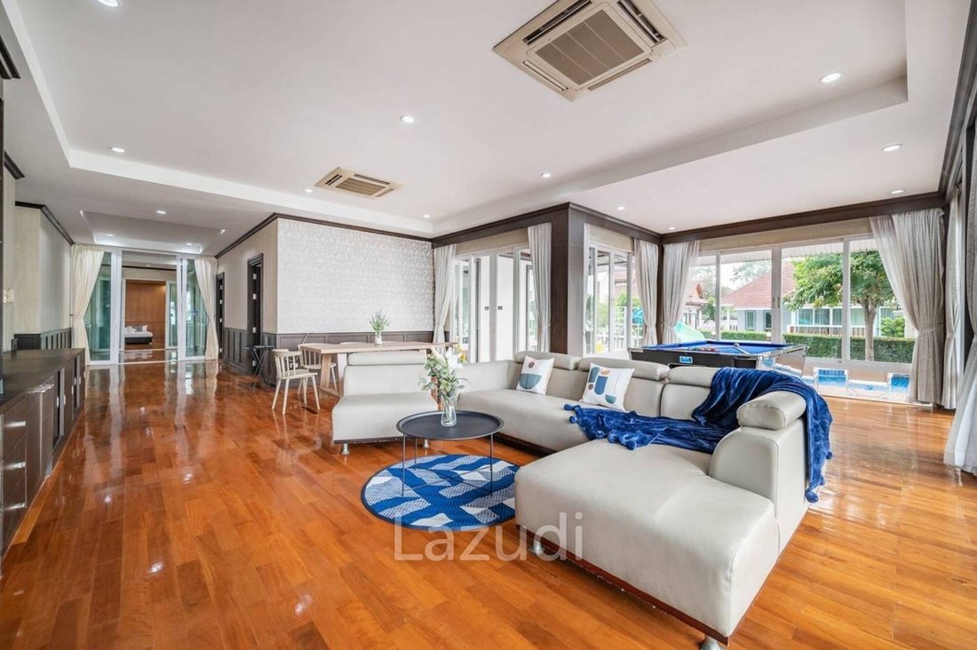 Villa in Bang Sare, Chon Buri, Thailand 2 - 16653811