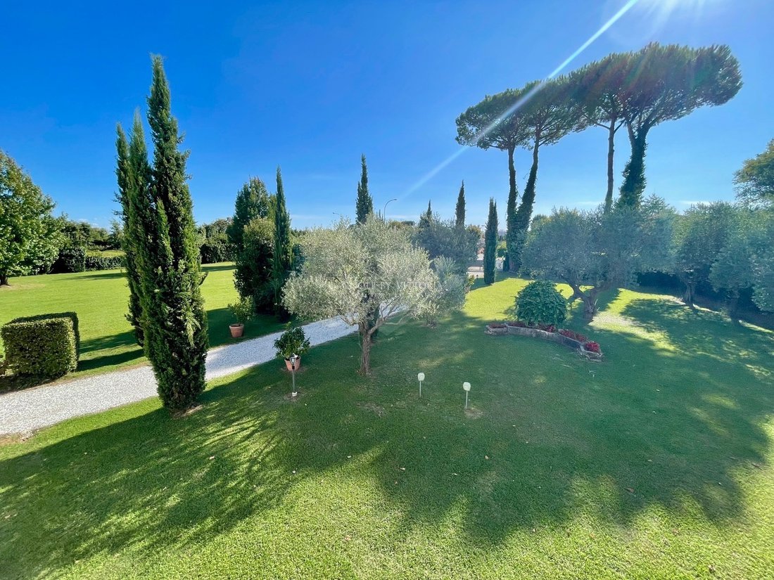 Country House in Tonfano, Pietrasanta, Italy 3 - 16651177