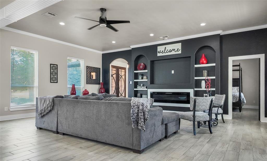 House in Corsicana, Texas, United States 5 - 16652698