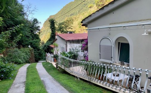 Villa in Strettoia-Capezzano-Valdicastello, Pietrasanta, Tuscany 1