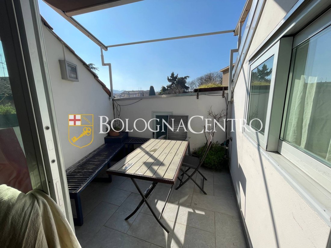 Apartment in Historic Center, Bologna, Italy 2 - 16651921
