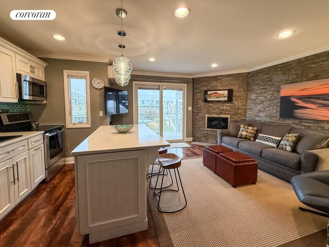 Co Op in Montauk, New York, United States 3 - 16627043