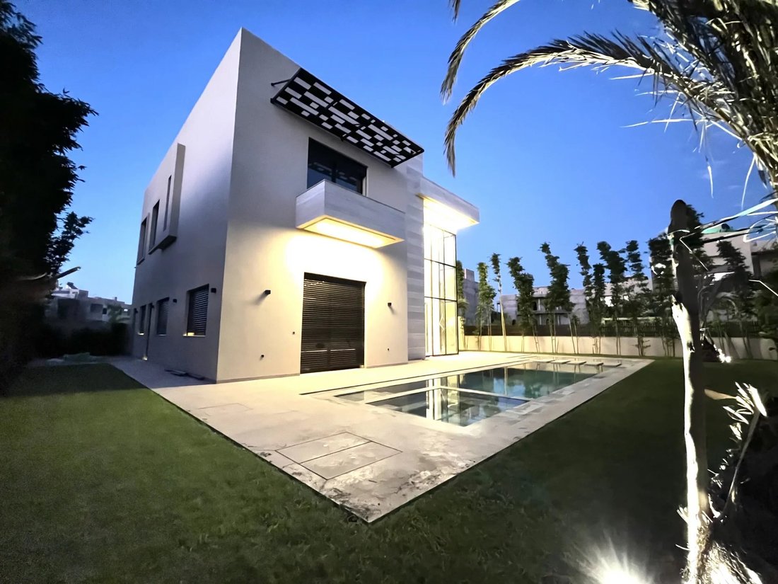 Villa in Bir Jerrara, Casablanca-Settat, Morocco 4 - 16649131