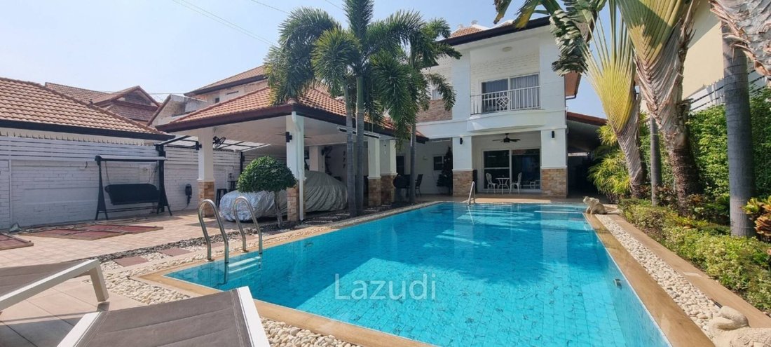 Villa in Pattaya City, Chon Buri, Thailand 1 - 16653834