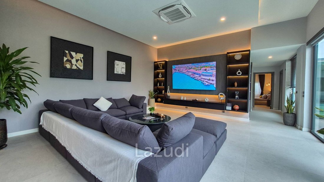 Villa in Pattaya City, Chon Buri, Thailand 1 - 16652697