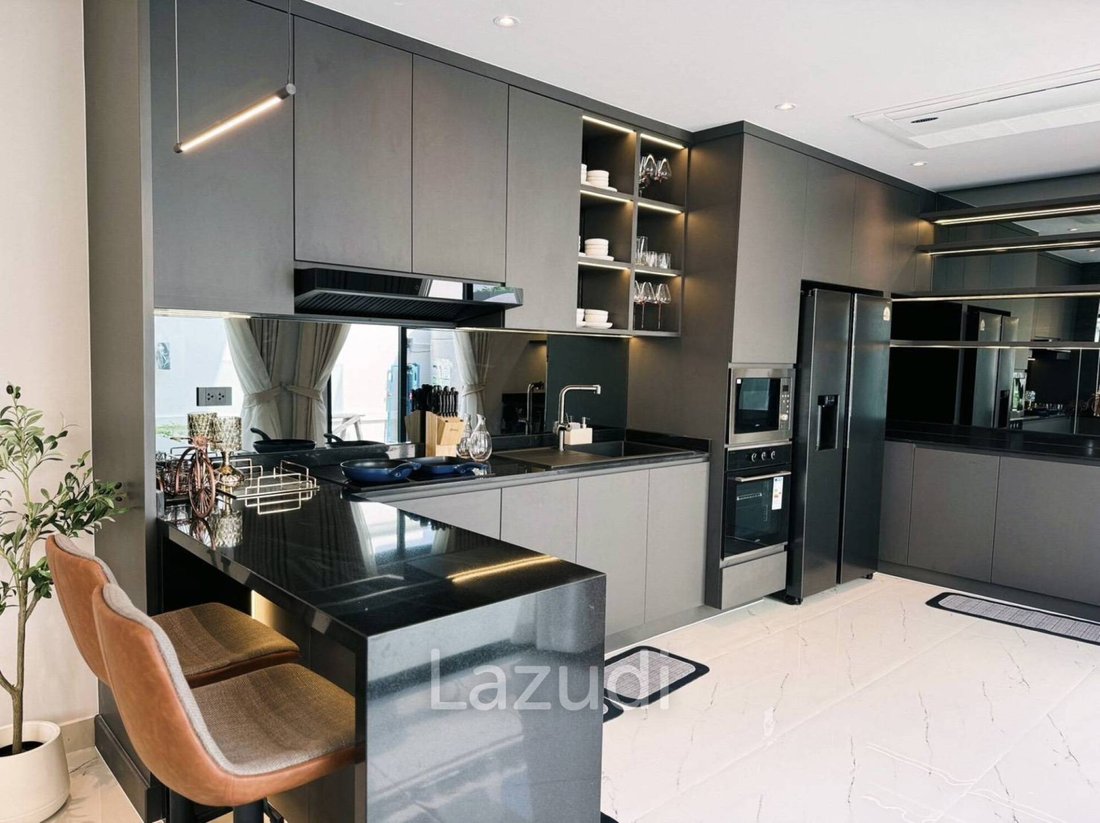 Villa in Pattaya City, Chon Buri, Thailand 2 - 16653556
