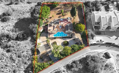 Villa in Alcantarilha, Algarve, Portugal 1