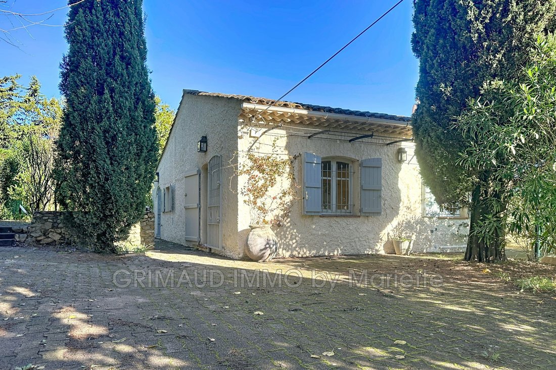 Villa in Grimaud, Provence-Alpes-Côte d'Azur, France 1 - 16617572