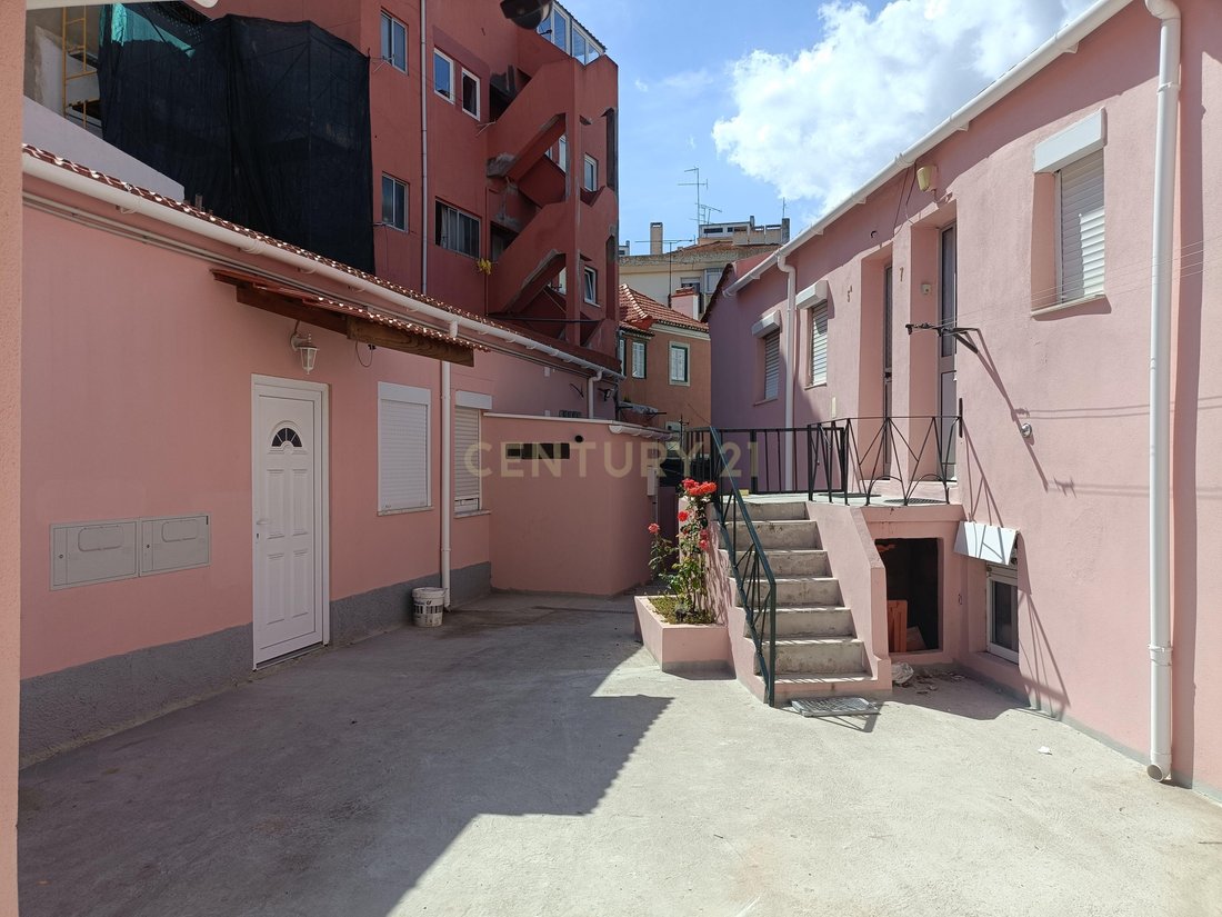 House in Sacavem, Lisbon, Portugal 3 - 16649794
