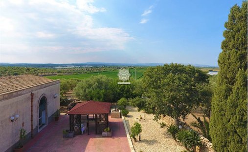 Villa in Center, Noto, Sicily 1