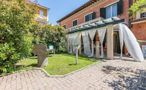 Villa a Pietrasanta, Toscana, Italia 1