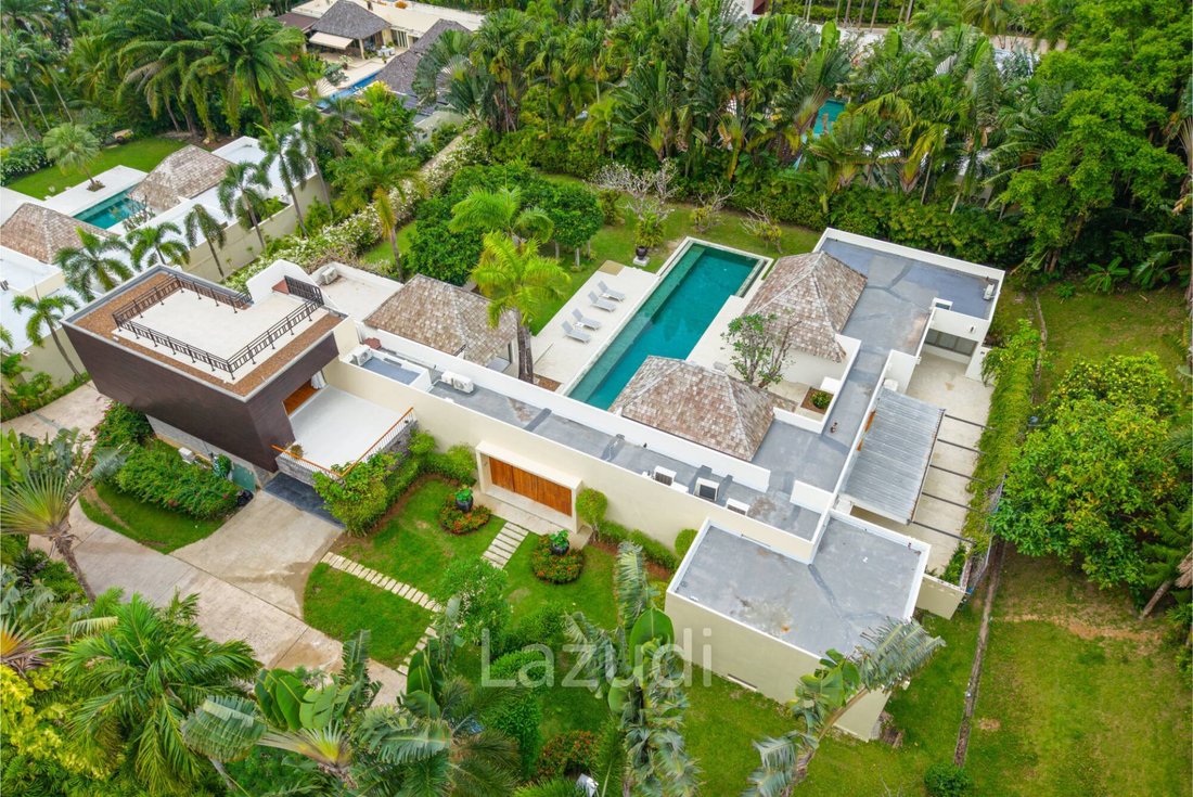 Villa in Choeng Thale, Phuket, Thailand 1 - 16653461