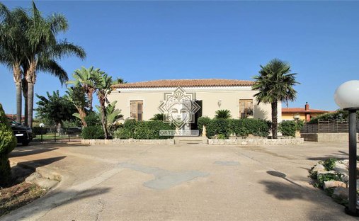 Villa in Ortigia, Sicily, Italy 1