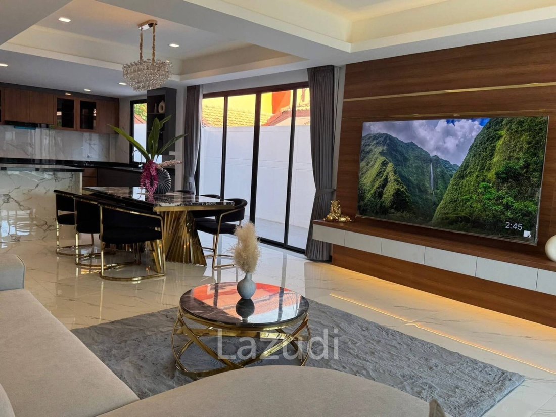 Villa in Pattaya City, Chon Buri, Thailand 2 - 16653342
