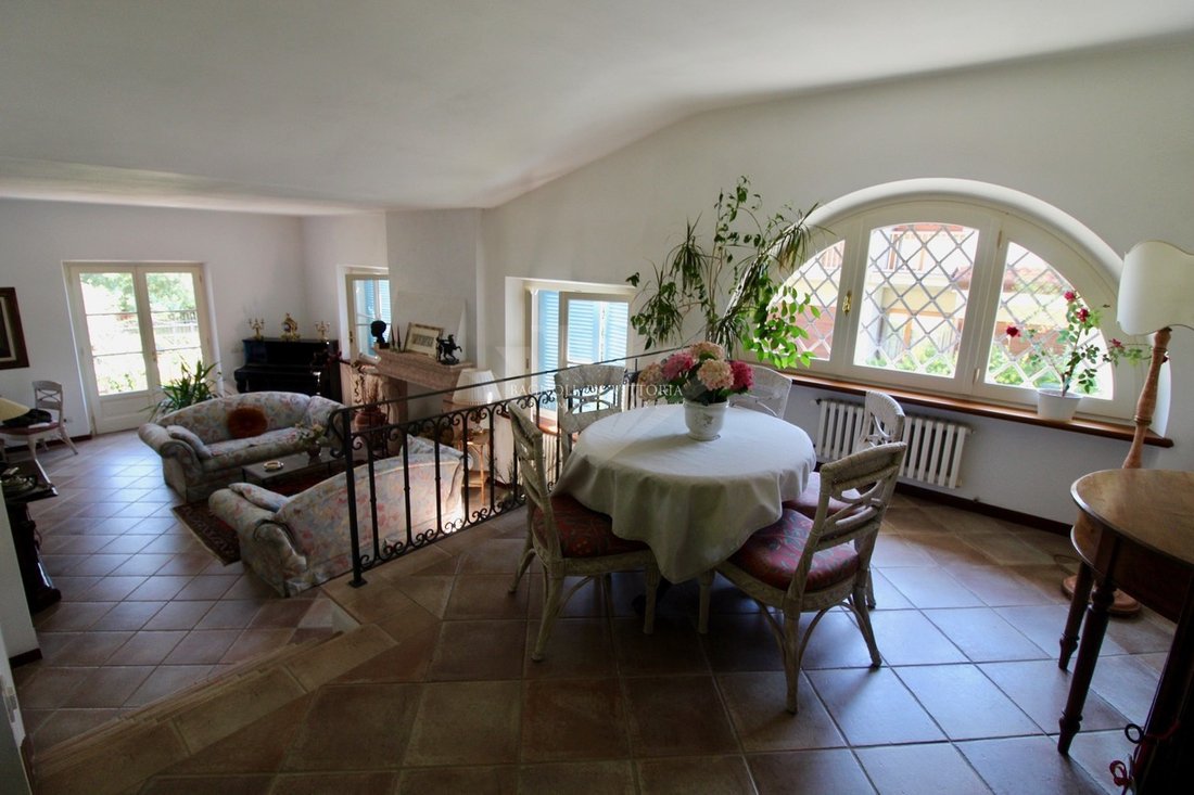 Villa in Pietrasanta, Tuscany, Italy 3 - 16651546