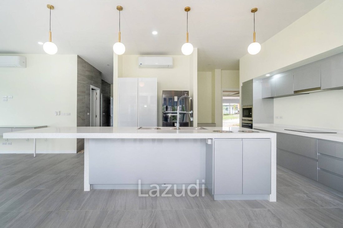 Villa in Choeng Thale, Phuket, Thailand 4 - 16652464