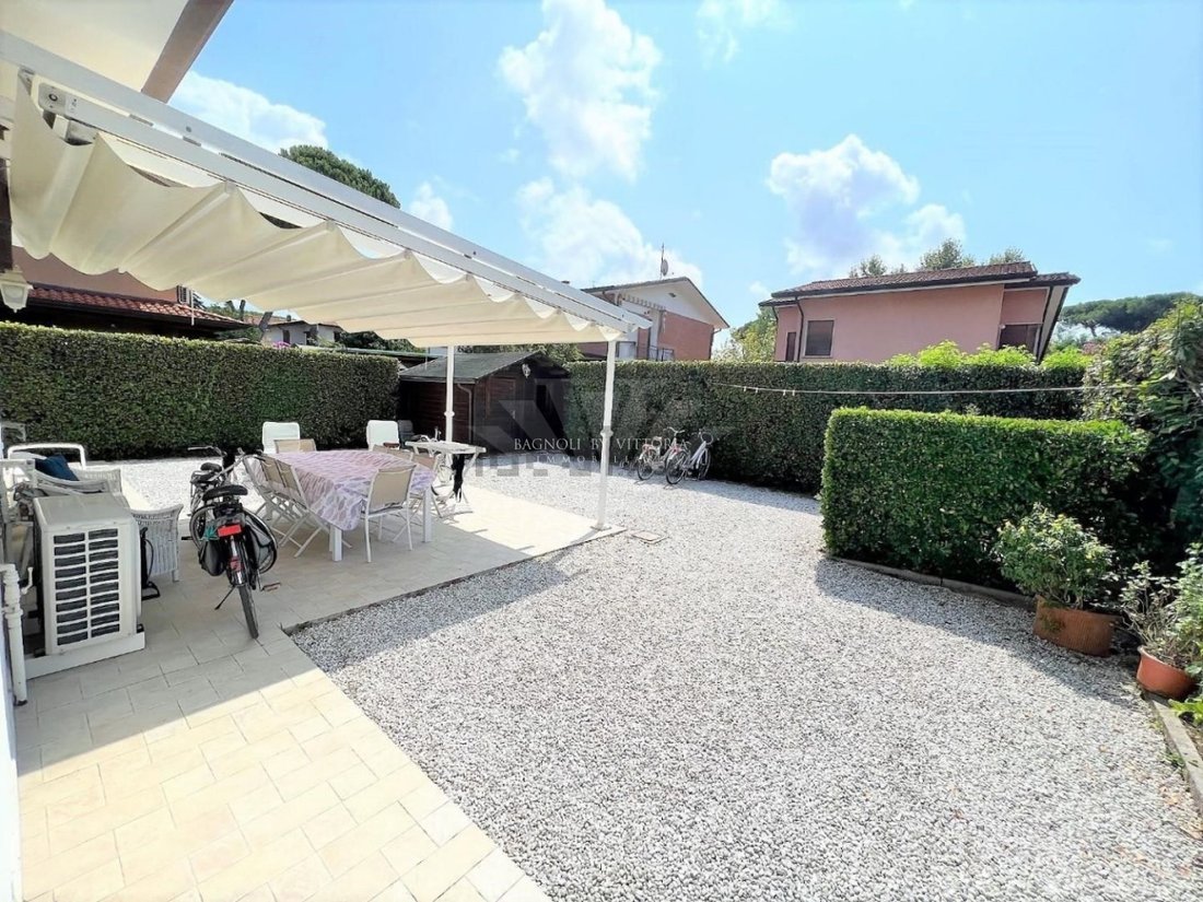 Villa in Tonfano, Pietrasanta, Italy 2 - 16651684