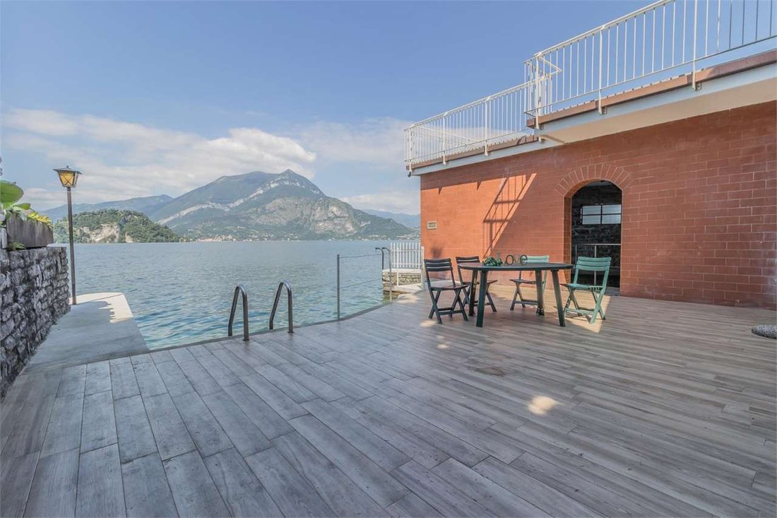 Villa in Varenna, Lombardy, Italy 2 - 16652074