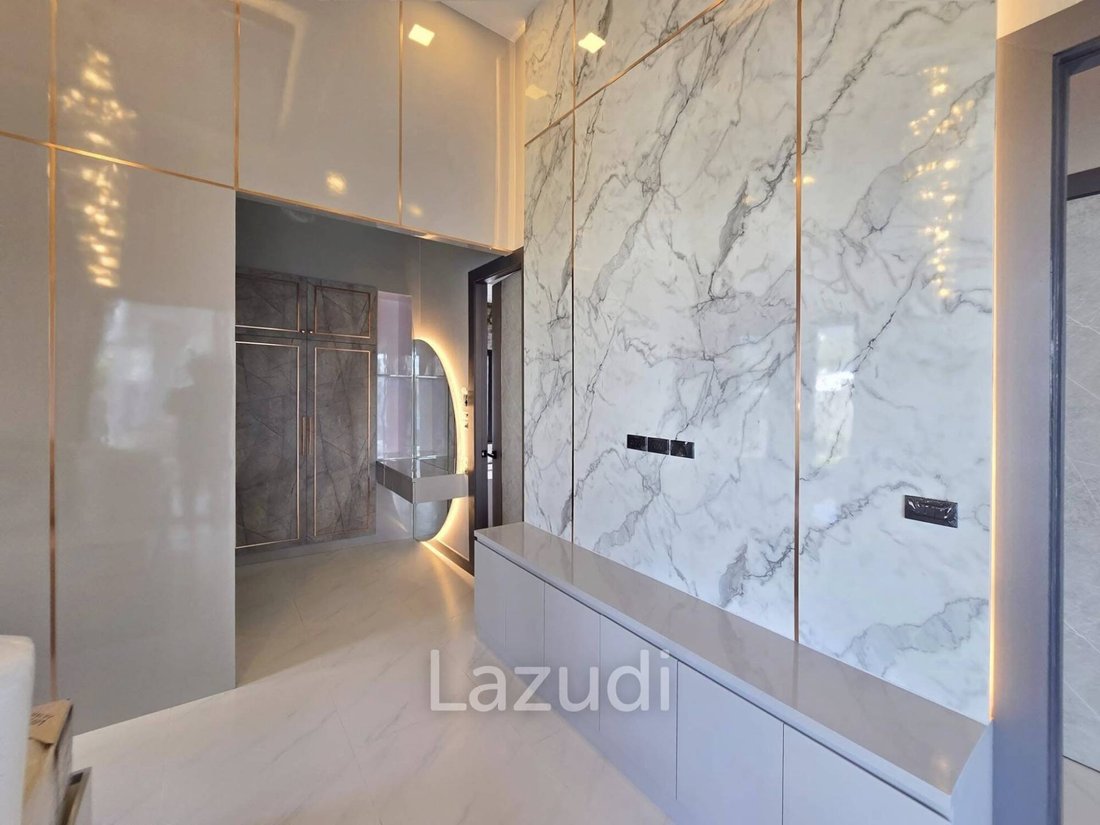 Villa in Pattaya City, Chon Buri, Thailand 4 - 16654097