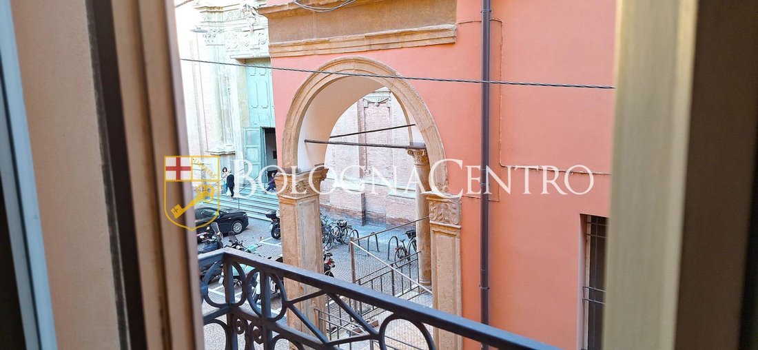 Apartment in Historic Center, Bologna, Italy 4 - 16651589