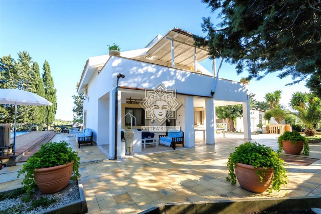 Villa in Center, Noto, Sicily 2 - 16650932