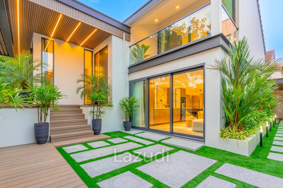 Villa a Pattaya, Provincia di Chonburi, Thailandia 1 - 16653675