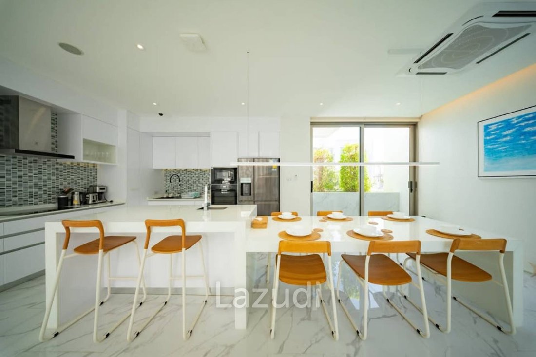 Villa in Thep Krasatti, Phuket, Thailand 4 - 16652528