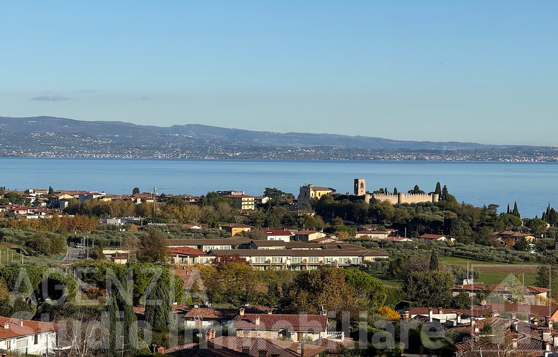 Villa in Soiano del Lago, Lombardy, Italy 1 - 16650894
