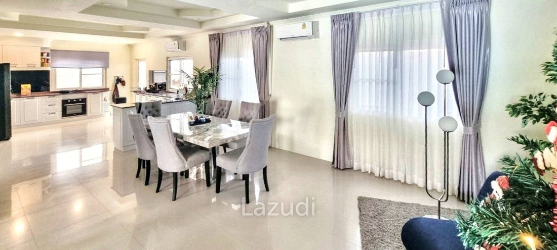 Villa in Pattaya City, Chon Buri, Thailand 4 - 16653834