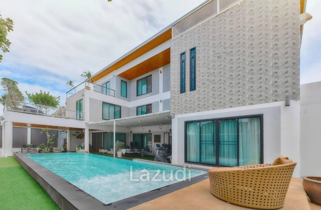 Villa in Pattaya City, Chon Buri, Thailand 1 - 12643166
