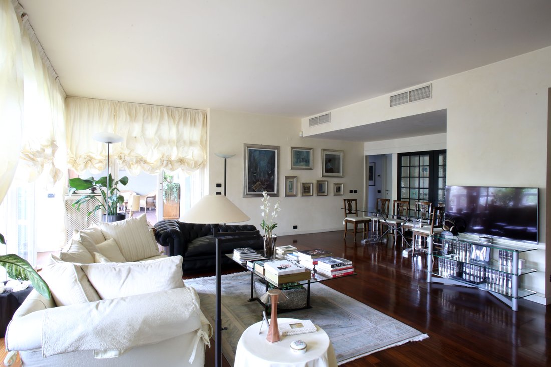 Apartment in Historic Center, Milan, Lombardy 2 - 16651167