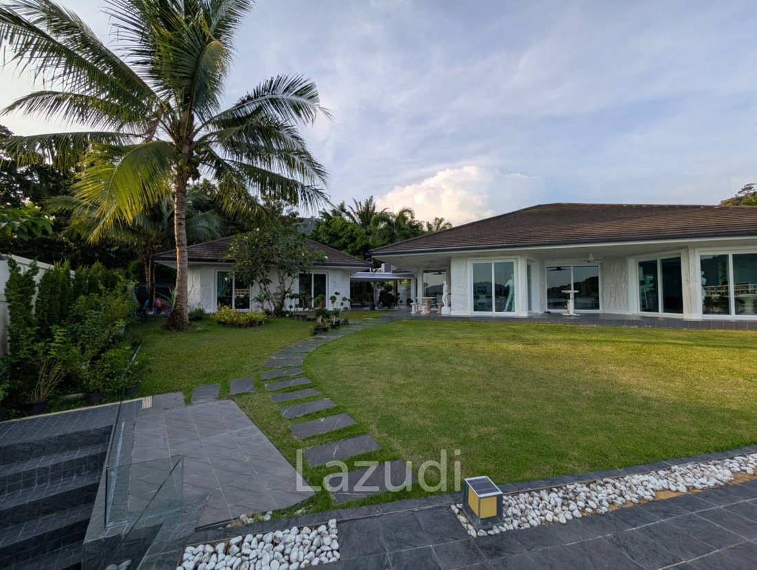Villa in Kathu, Phuket, Thailand 1 - 16652572