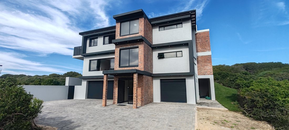 House in Mossel Bay Golf Estate, Western Cape, South Africa 1 - 16653465