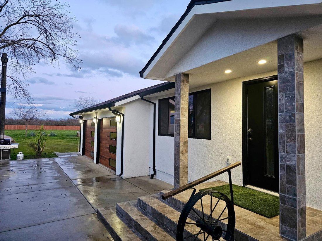 House in Chowchilla, California, United States 1 - 16653203