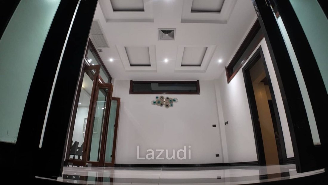 Villa in Chalong, Phuket, Thailand 3 - 16654266