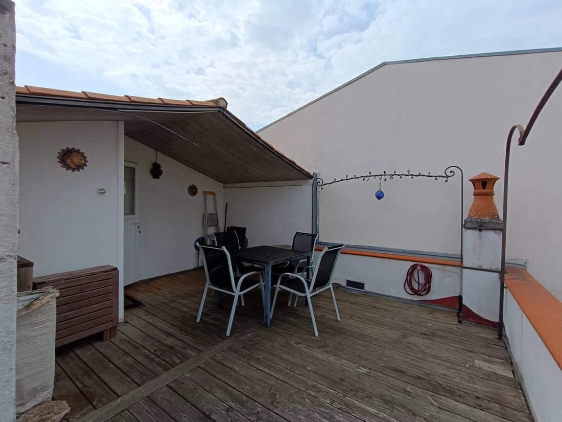 House in Centre Ville, La Rochelle, France 1 - 16651773