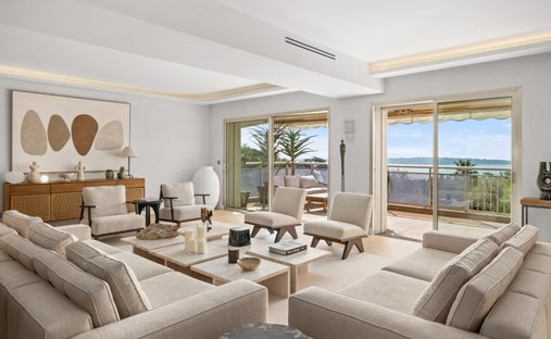 House in Montfleury, Cannes, France 1