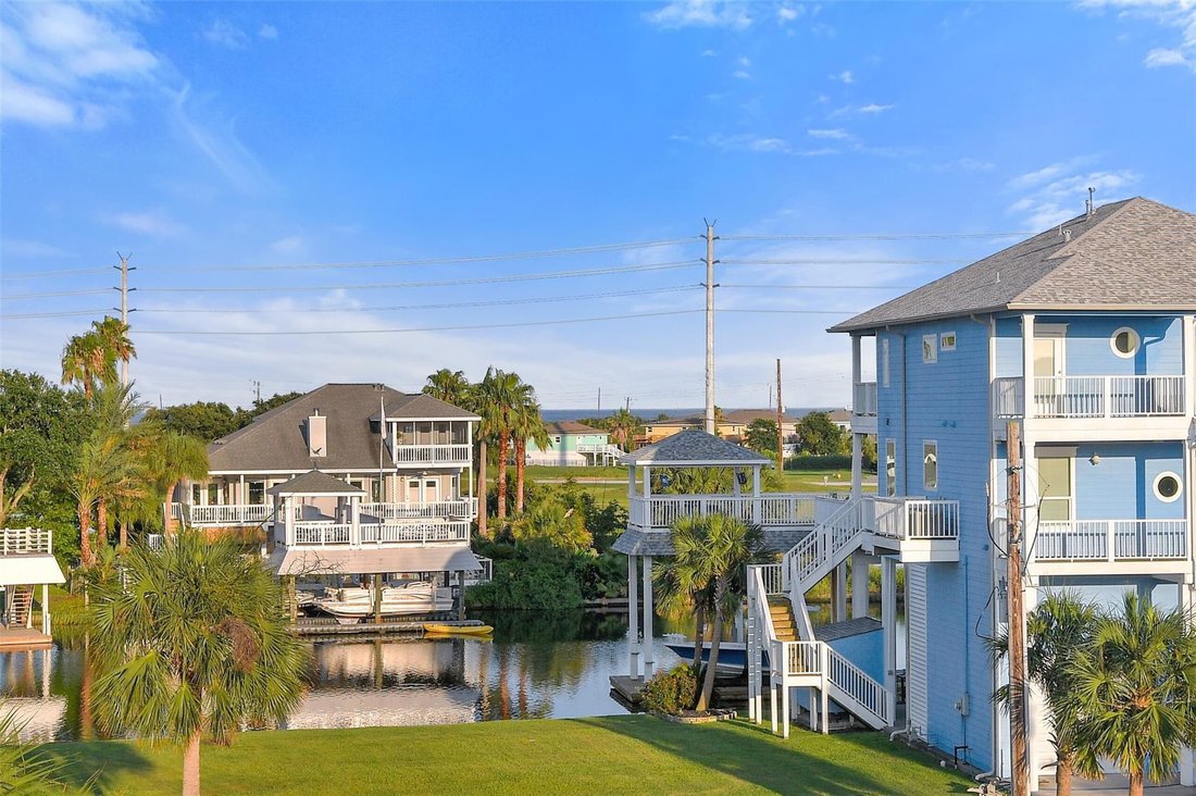 House in Galveston, Texas, United States 3 - 16652326