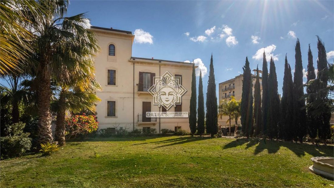 Villa in Center, Noto, Sicily 2 - 16651876
