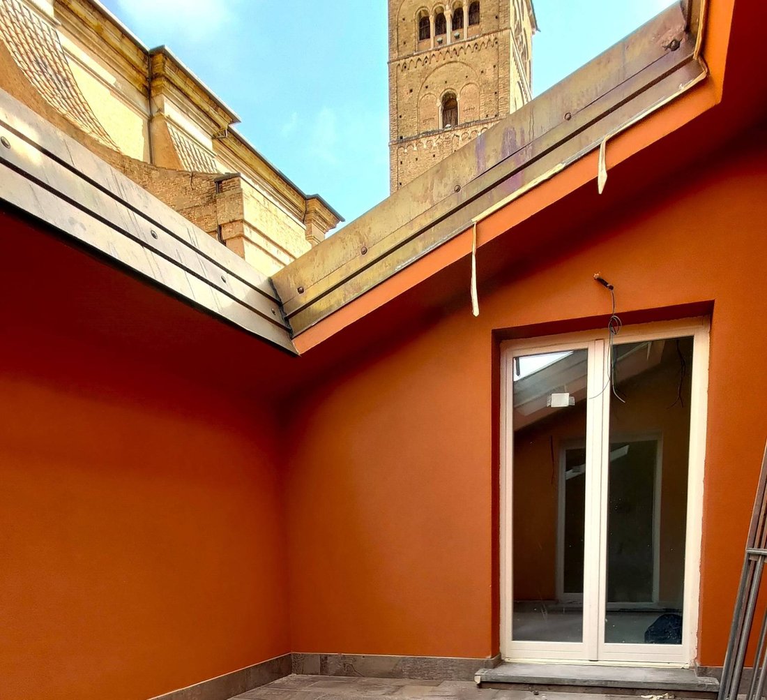 Apartment in Historic Center, Bologna, Italy 2 - 16652158