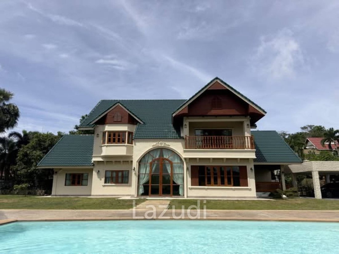 Villa in Chalong, Phuket, Thailand 1 - 16652349