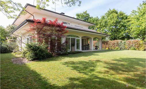 Villa in Castelnuovo Rangone, Emilia-Romagna, Italy 1